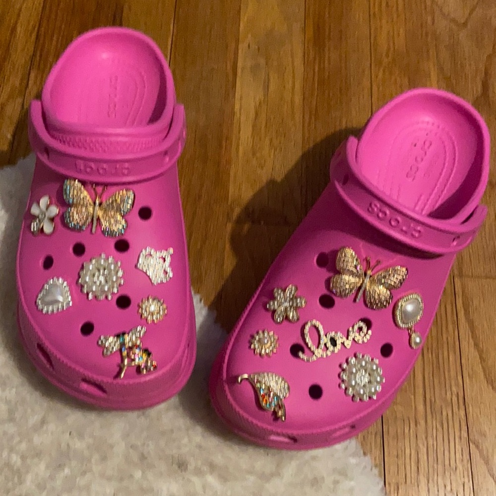 Bae Crocs